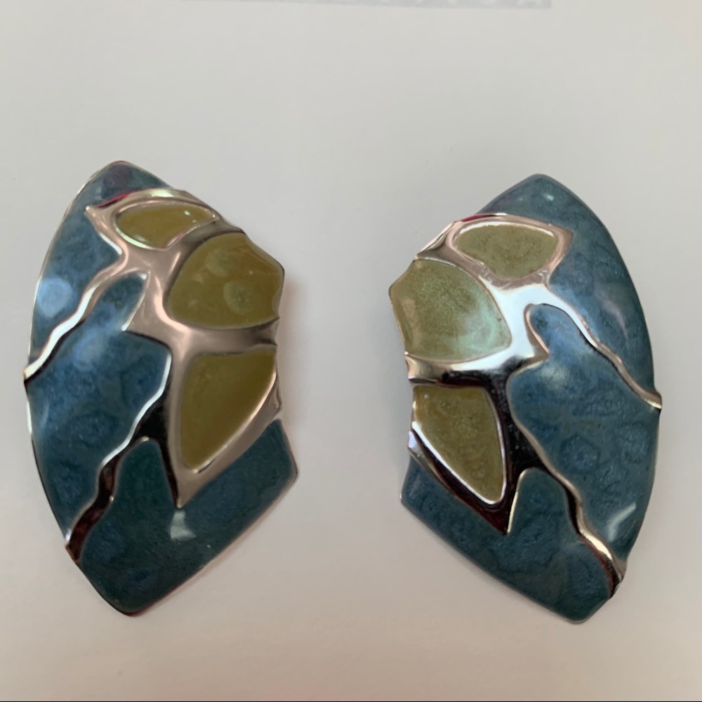 Vintage 1980s lightweight blue & green enamel cloisonné like earrings